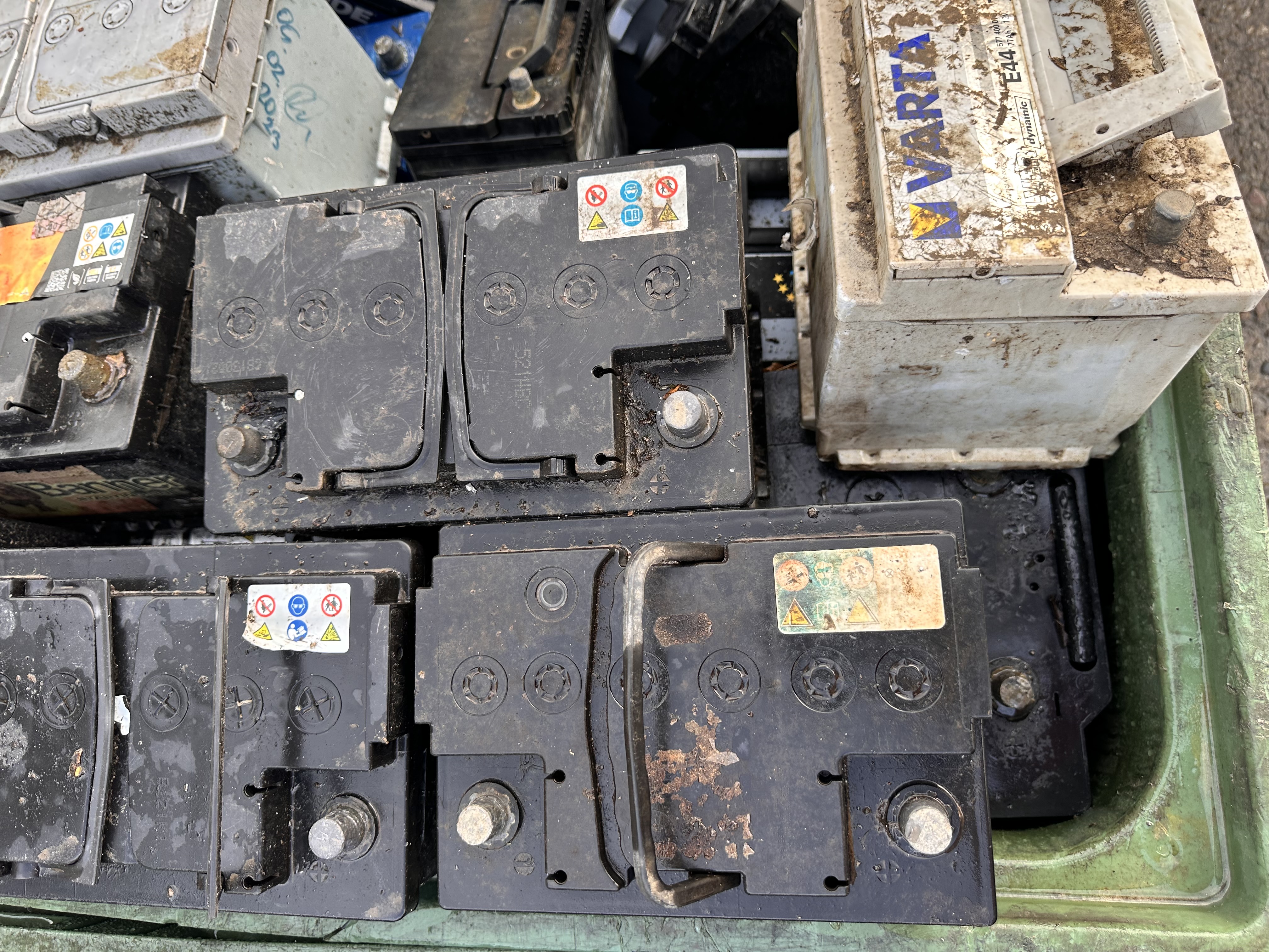 Baterii recilare detaliu