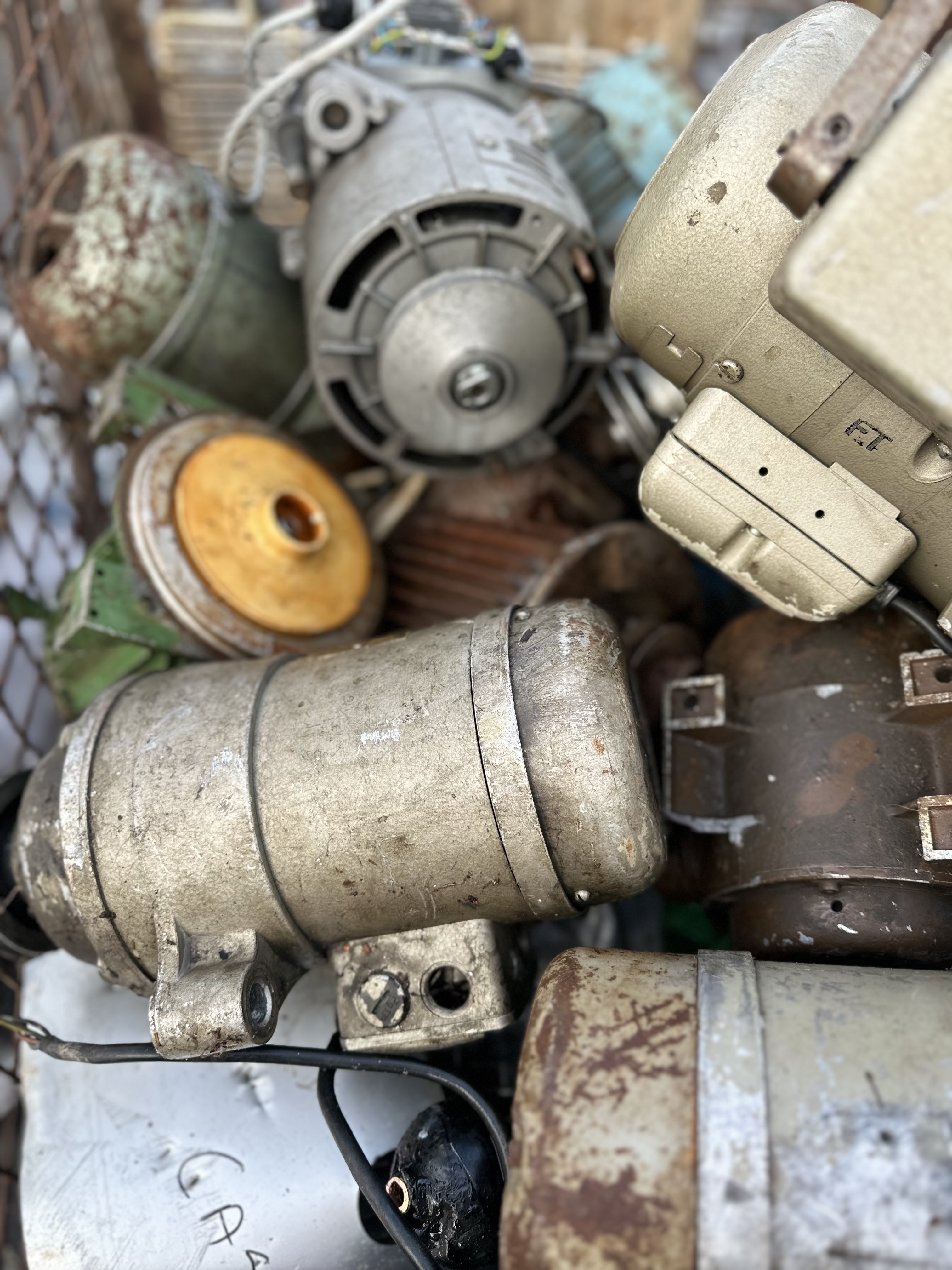 DEȘEU Motoare Electrice